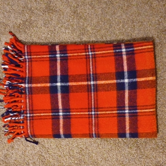 Faribo Made in U.S.A. Orange/Black/White Plaid 100% Arcrylic Throw Scarf Blanket - Picture 4 of 7